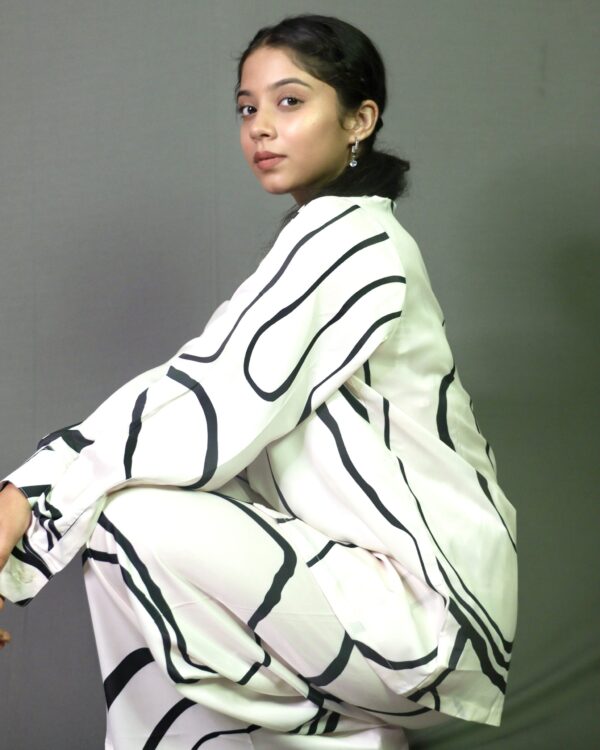 Fashion Forward Black Twin - Image 2