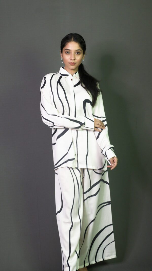 Fashion Forward Black Twin - Image 4