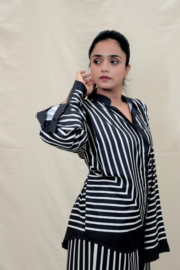 Timeless Trend Black Co-ord - Image 3
