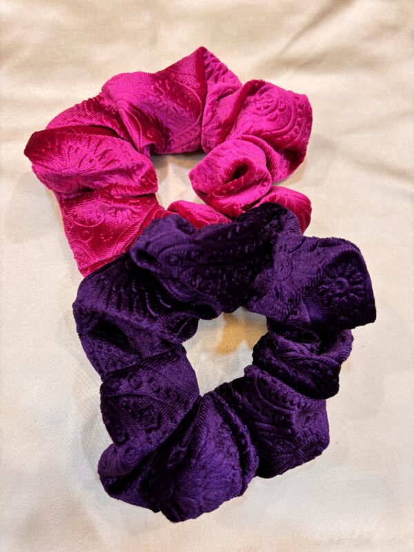 002 Flower Scrunchies